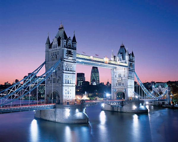 " Tower Bridge, London "