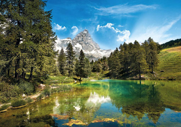 " Matterhorn in modro jezero "